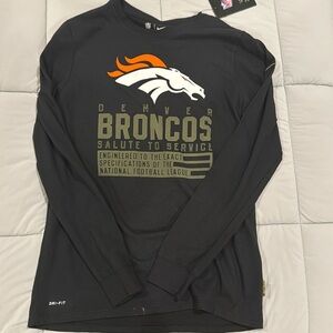 Broncos Youth XL long sleeve t-shirt